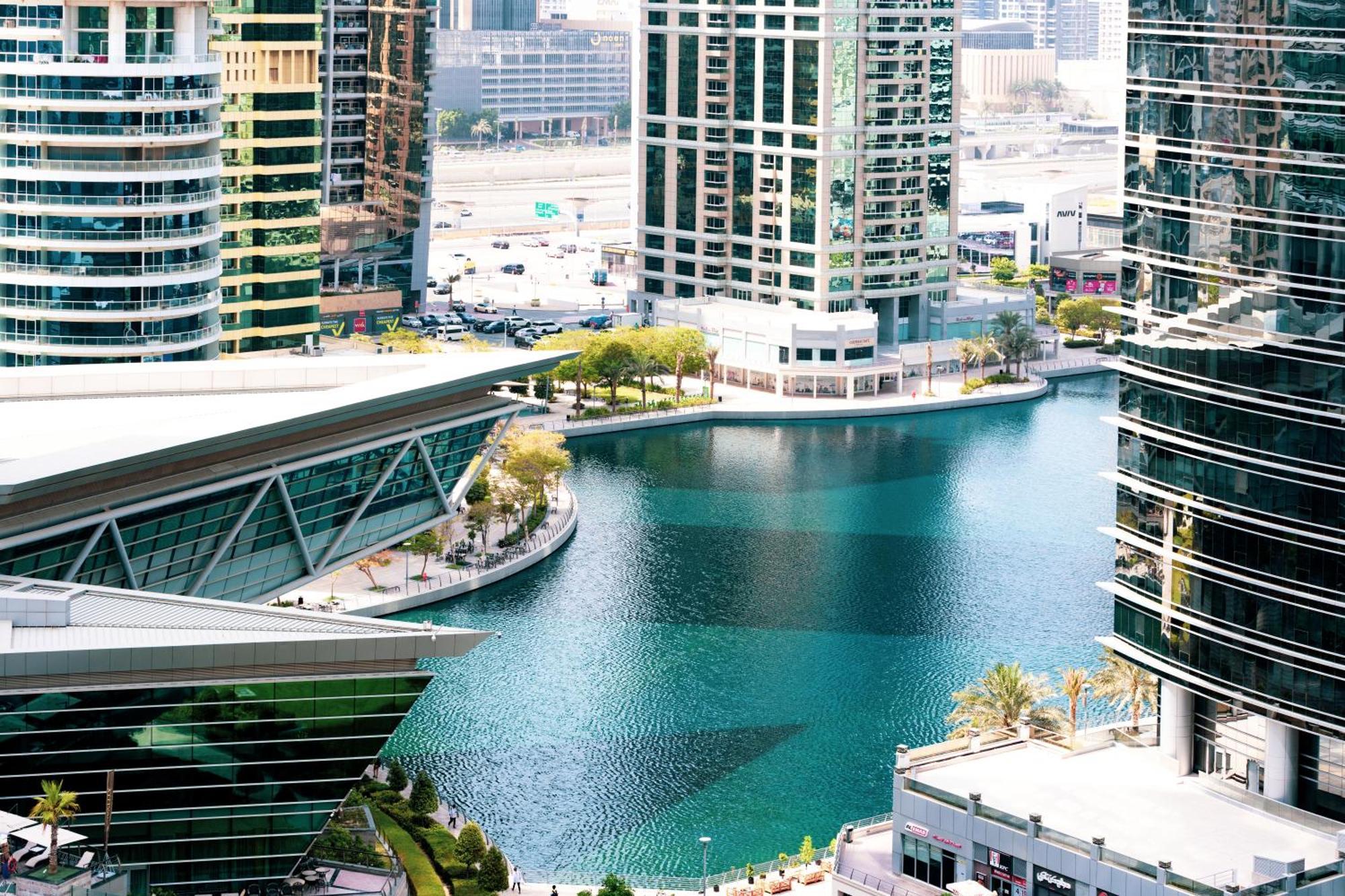 Songs Of The Lake By Lagom - Bonnington Apartment Jumeirah Lake Towers, Дубай Экстерьер фото